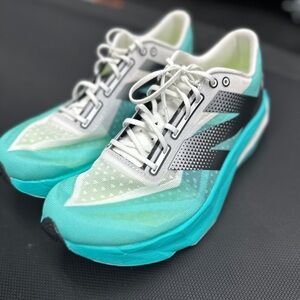 New Balance FuelCell SuperComp Elite v4 – Like New (6 Miles)